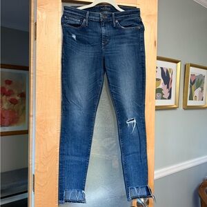 Lucky jeans size 6 engineered rips and frayed front hem, barley worn